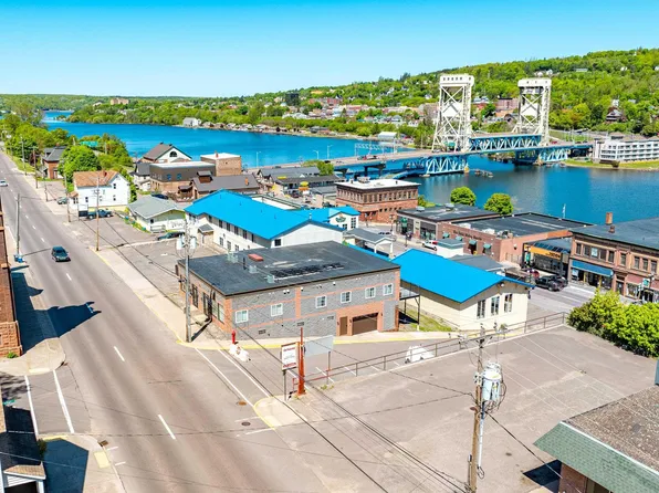 208 E Montezuma Ave, Houghton, MI 49931