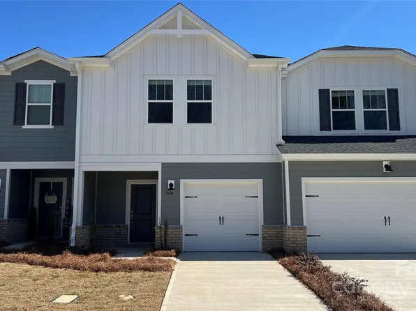 1604 Village Grove Ln, Monroe, NC 28110