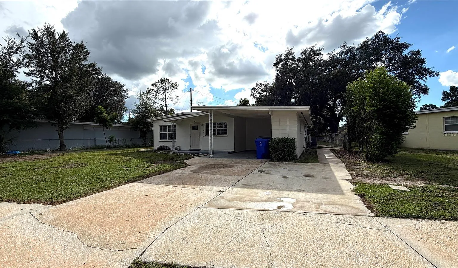 4 bed, 2.0 bath, 1294 sqft, $2,150 — Photo 2