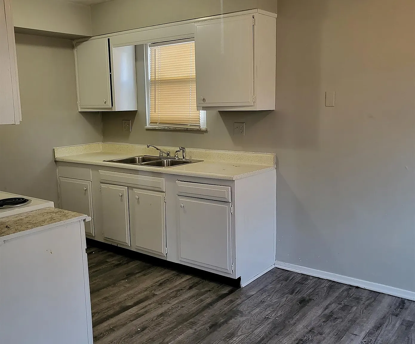 2 bed, 850 sqft, $900 — Photo 4