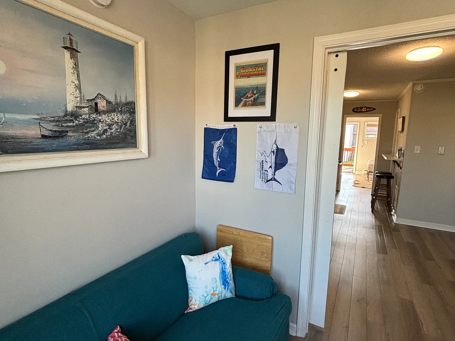 508 Robin Dr — Photo 2