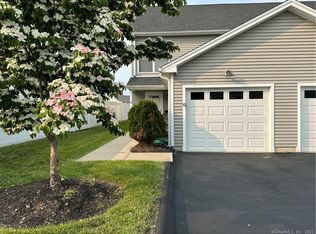 240 Hemingway Ave #G, East Haven, CT 06512