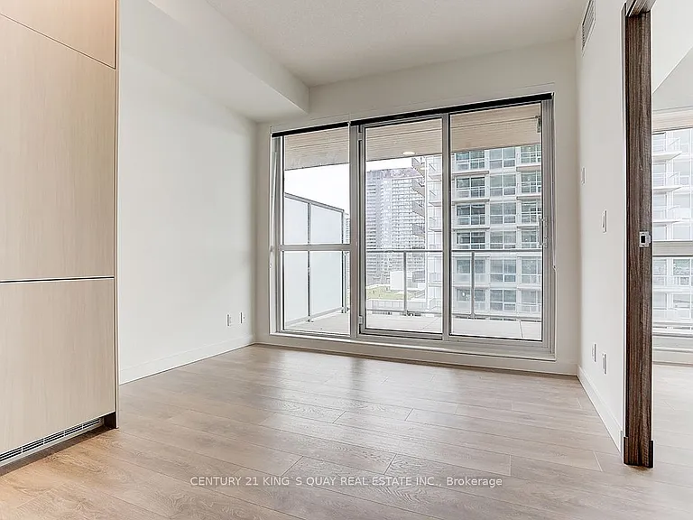 25 McMahon Dr #601 — Photo 30