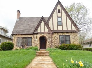 232 S Seymour Ave, Grayslake, IL