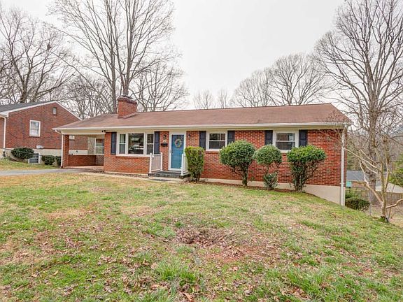 2nd image of 1109 Moseley Dr