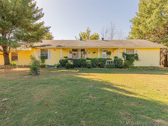 3rd image of 14502 E Lake Dr