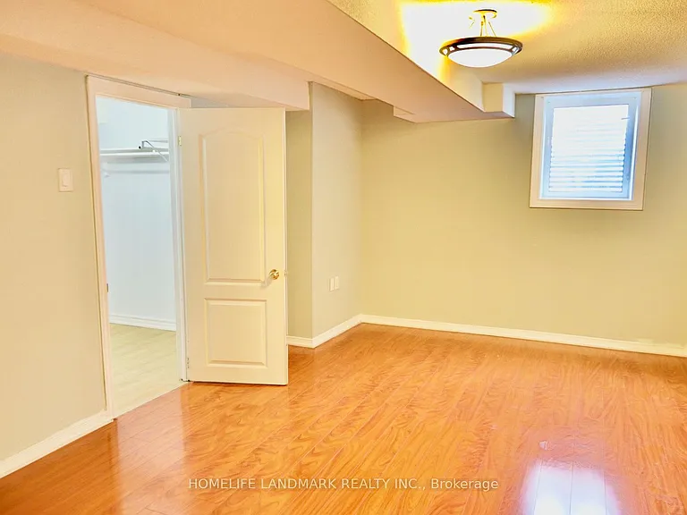49 Williamson Dr W — Photo 11