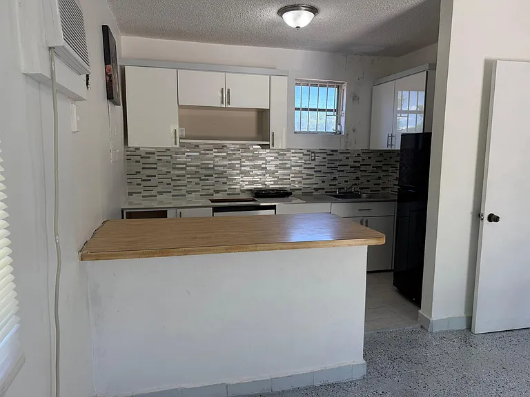 8831 SW 28th St — Photo 5