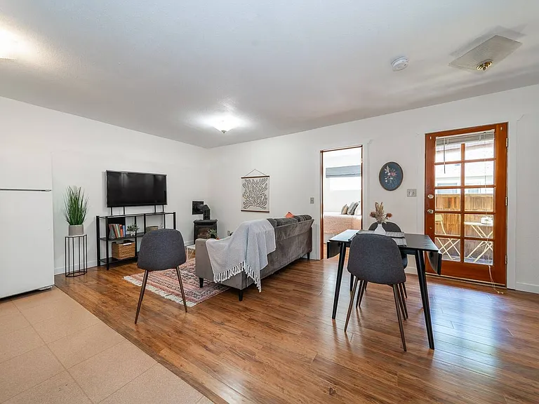 1118 SW Gaines St #18B — Photo 8