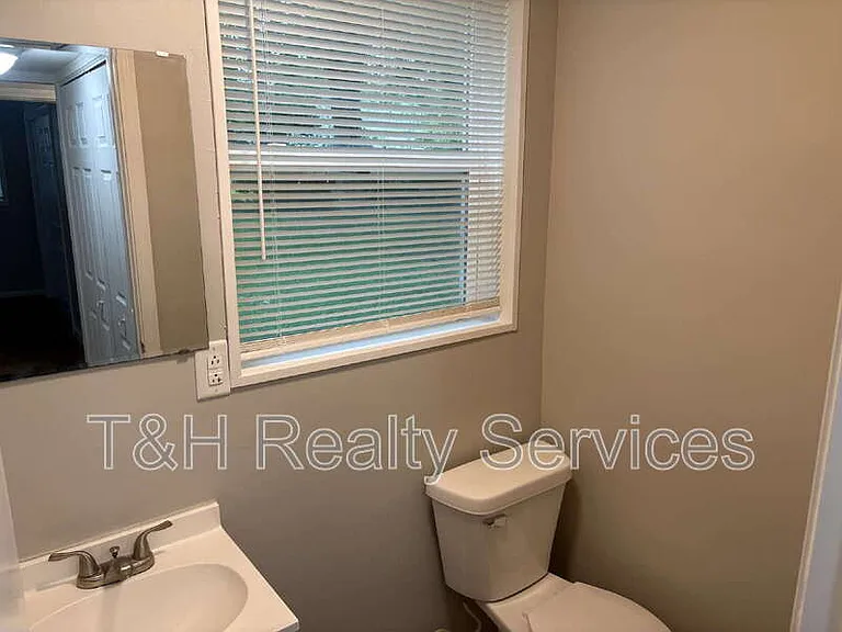 8513 E 37th Pl — Photo 22