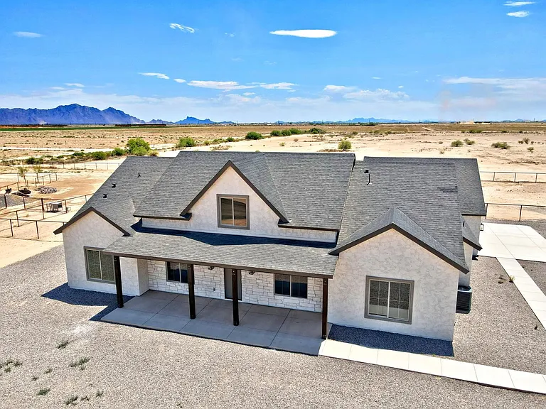 2351 E Cana Ln — Photo 62