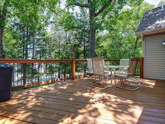 Large deck with stairs to lowerslab