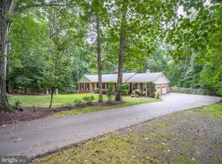 11210 Lapham Dr, Oakton, VA 22124