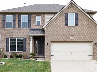 110 Belden Trl, Louisville, KY 40245