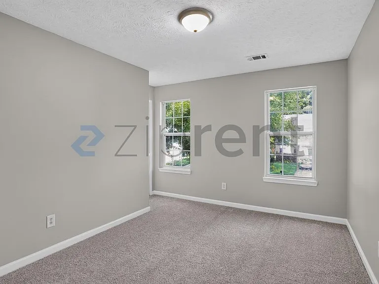 940 Melrose Park Pl — Photo 16