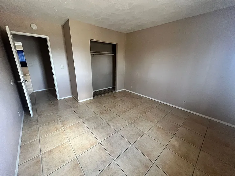 61776-61778 Desert Air Rd — Photo 13