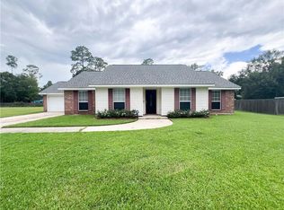 178 Cherokee Dr, Abita Springs, LA 70420