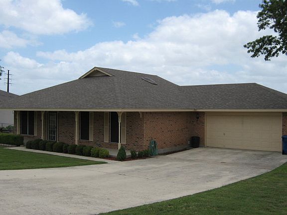 3rd image of 437 Wisteria Ln W