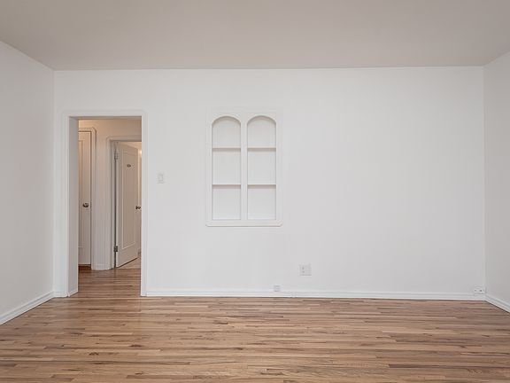 3rd image of 10011 111th St NW #A0201