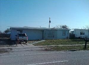 1st image of 21470 Edgewater Dr