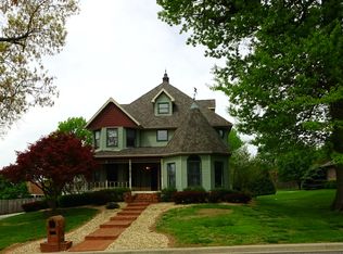 4967 S Buckingham Ln, Springfield, MO 65810