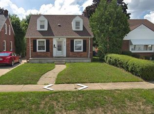 2215 Kingsbury Ave, Dearborn, MI 48128