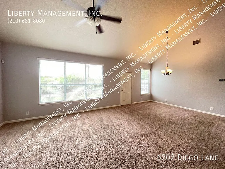 6202 Diego Ln — Photo 10