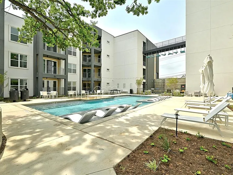 4801 Springdale Rd #2010 — Photo 31