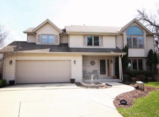 11219 W Carmen Ave, Milwaukee, WI 53225