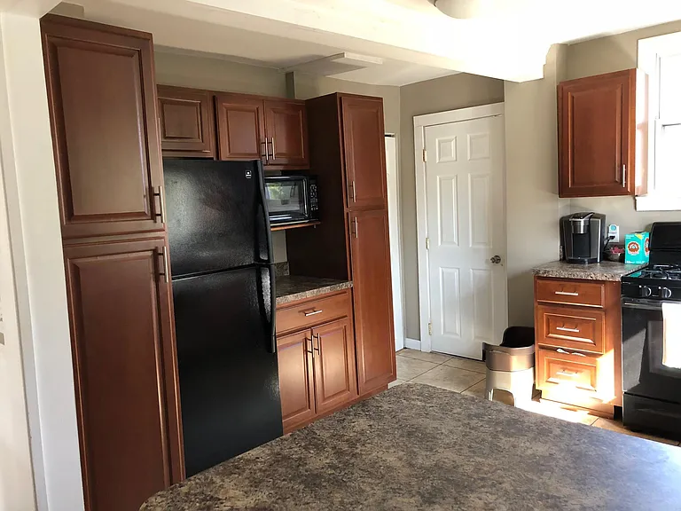 823 E Forteen Mile Rd — Photo 14
