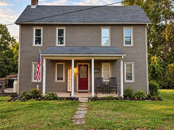 46 Chapel Hill Rd, Claysville, PA 15323