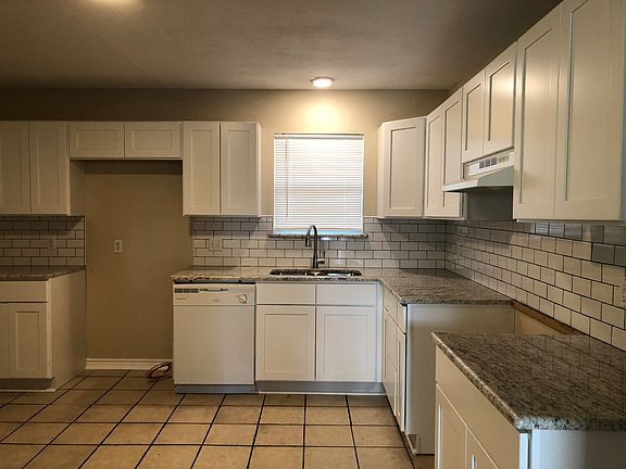 3rd image of 532 NW King St