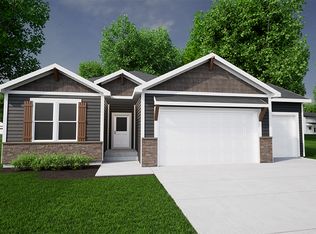 4613 Robinson Dr, Lees Summit, MO 64083