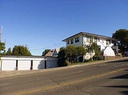 2nd image of 1002 Sacramento St #1002