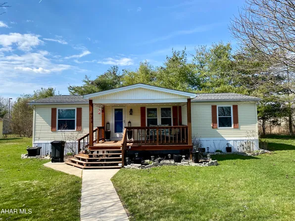 406 Paul Revere Rd, Duncansville, PA 16635