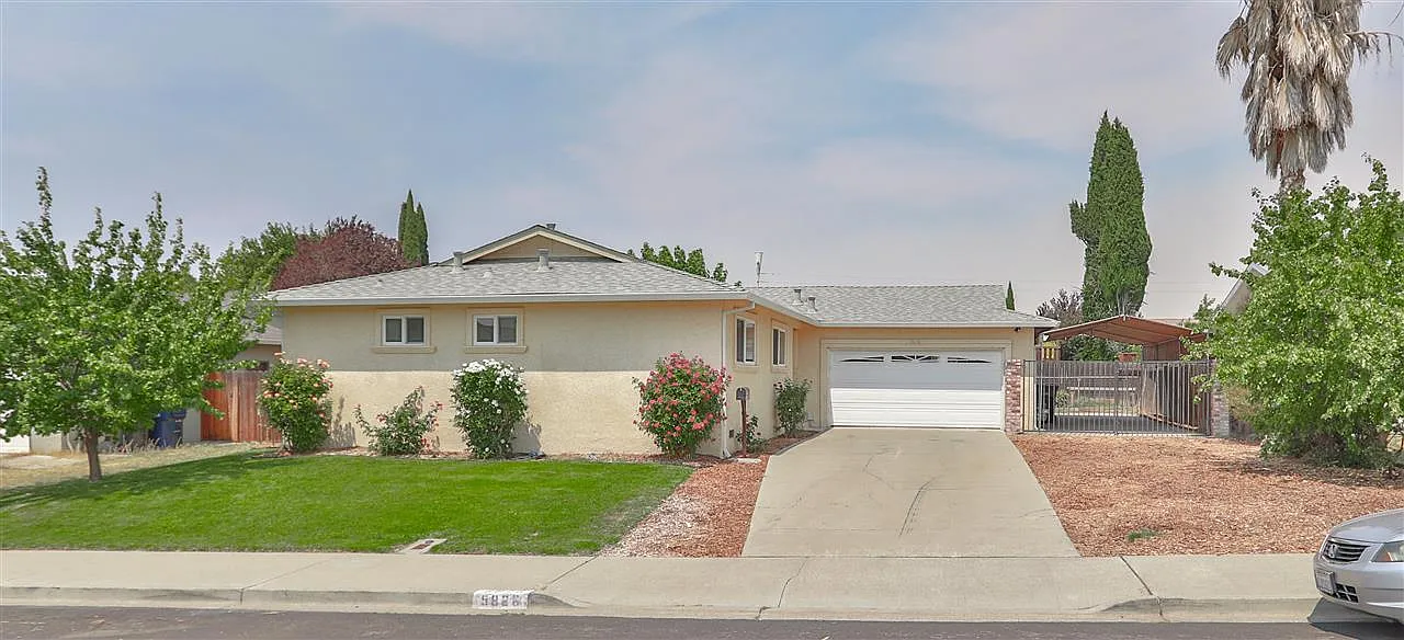 5826 Singing Hills Ave photo 1