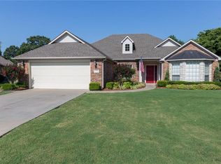 12704 Dunston Dr, Fort Smith, AR 72916