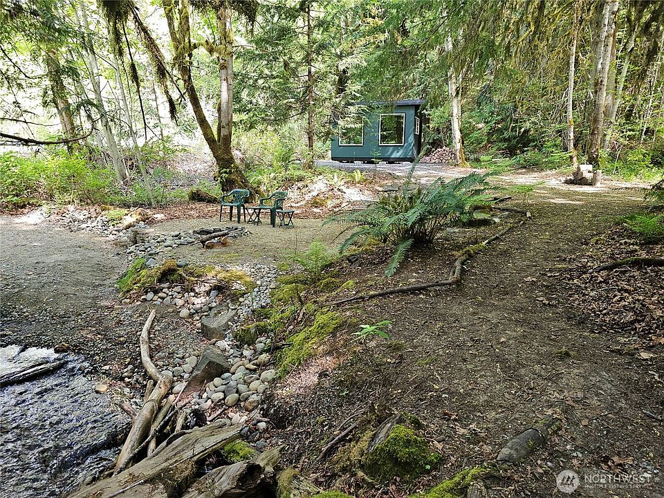 1st image of 170 NE Elfendahl Pass Road