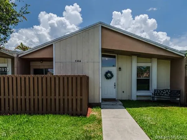 564 Woodgate Cir #C, Fort Lauderdale, FL 33326
