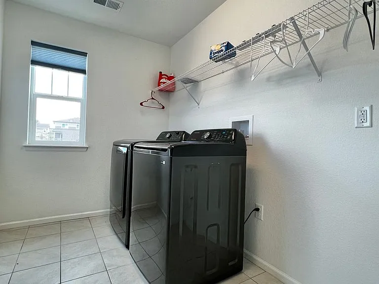 5636 Bay Hill Dr — Photo 40