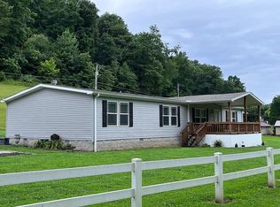 720 Goose Crk, Olive Hill, KY 41164