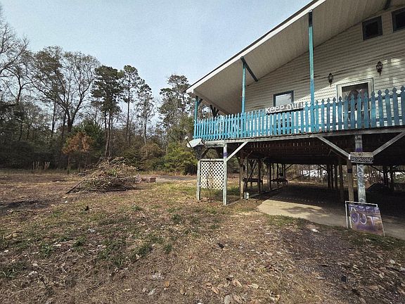 3rd image of 127 County Road 360