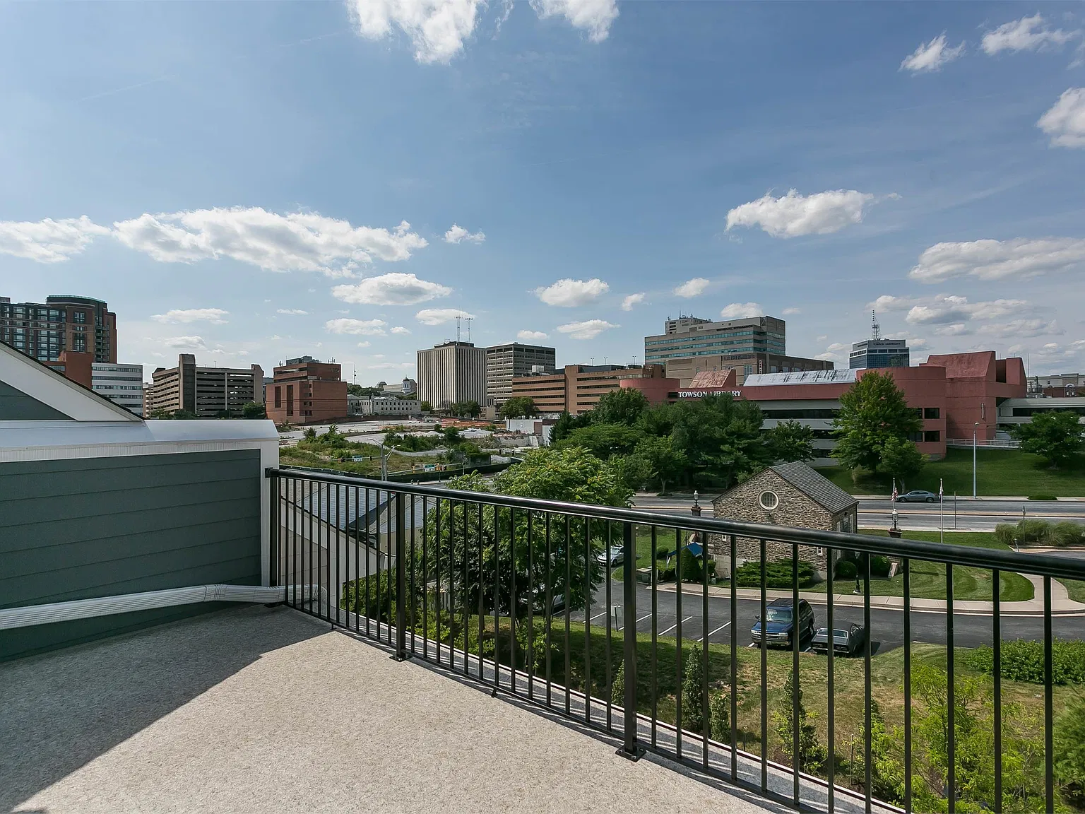 19 Willow Avenue - - — Photo 4