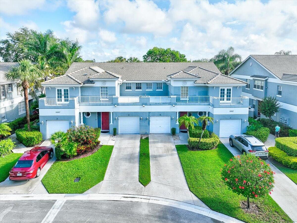 10267 N Andover Coach Lane #B2