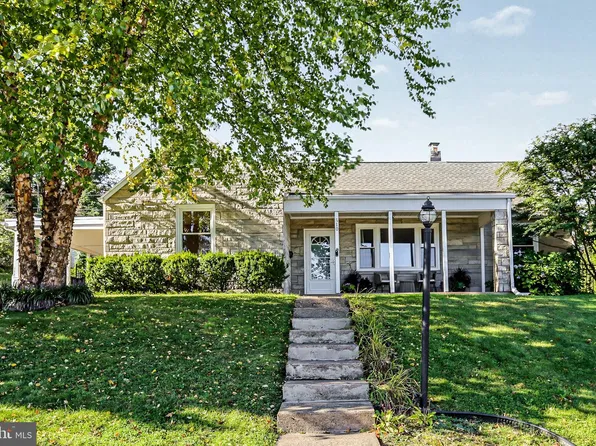 810 Allen St, New Cumberland, PA 17070