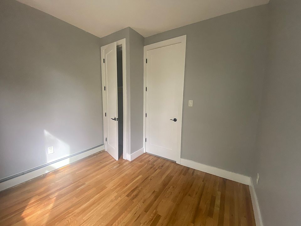1st bedroom