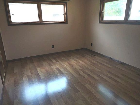 5th image of 2215 5th Ave