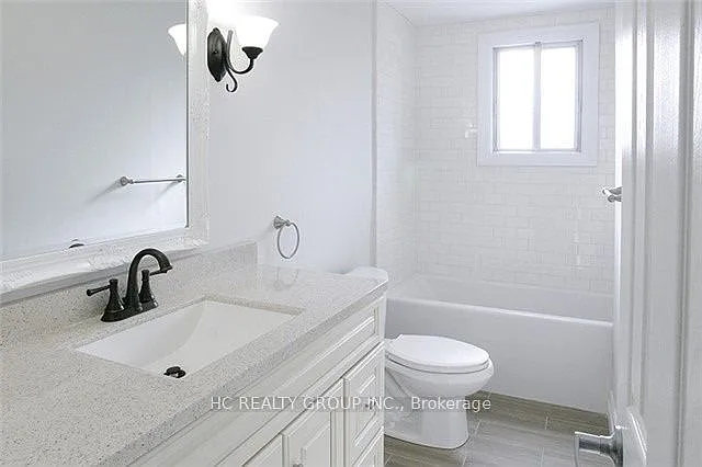 102 Peckham Ave #UPPER — Photo 9