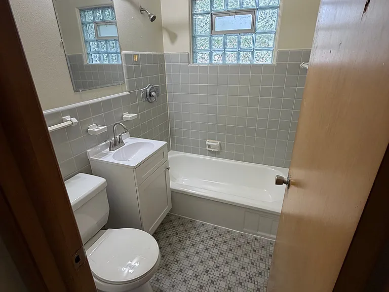 5001 W Oklahoma Ave #6 — Photo 7