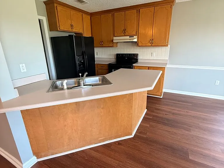 3928 Laurelbrook Dr — Photo 12